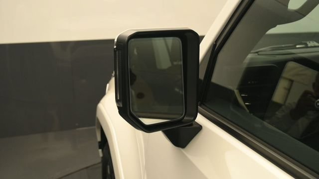Used 2025 Lexus GX 550 w/ Accessory Package (2T) AWD/4WD image 10
