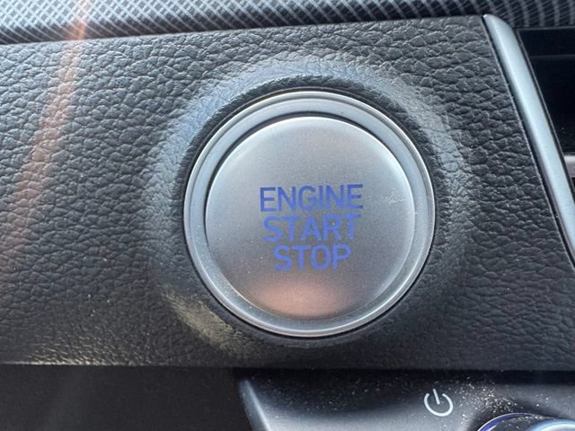 Used 2025 Hyundai Sonata SEL FWD image 33