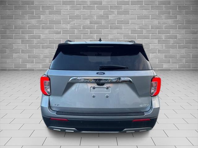 Certified 2022 Ford Explorer XLT w/ Equipment Group 202A image 4