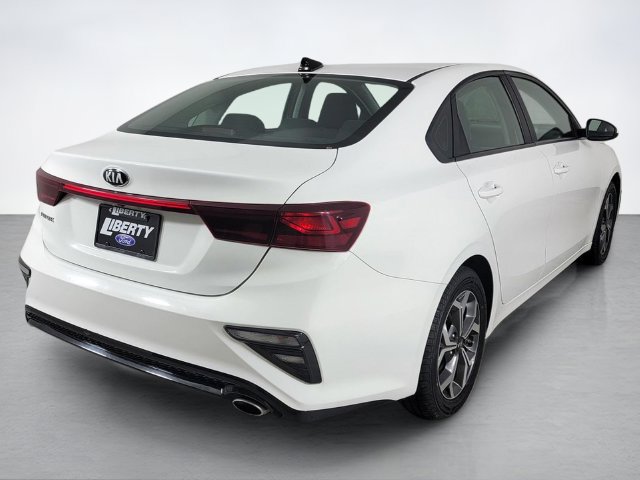 Used 2021 Kia Forte LXS FWD image 3