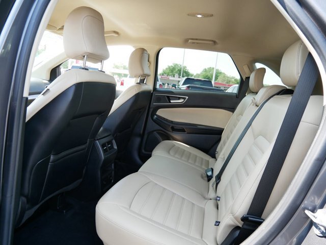 Certified 2022 Ford Edge SEL w/ Convenience Package AWD/4WD image 12