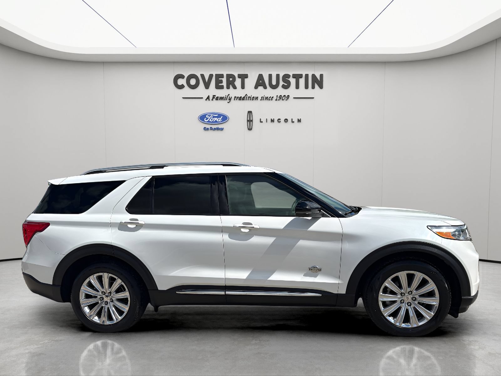 Certified 2021 Ford Explorer King Ranch w/ Premium Technology Package RWD image 6