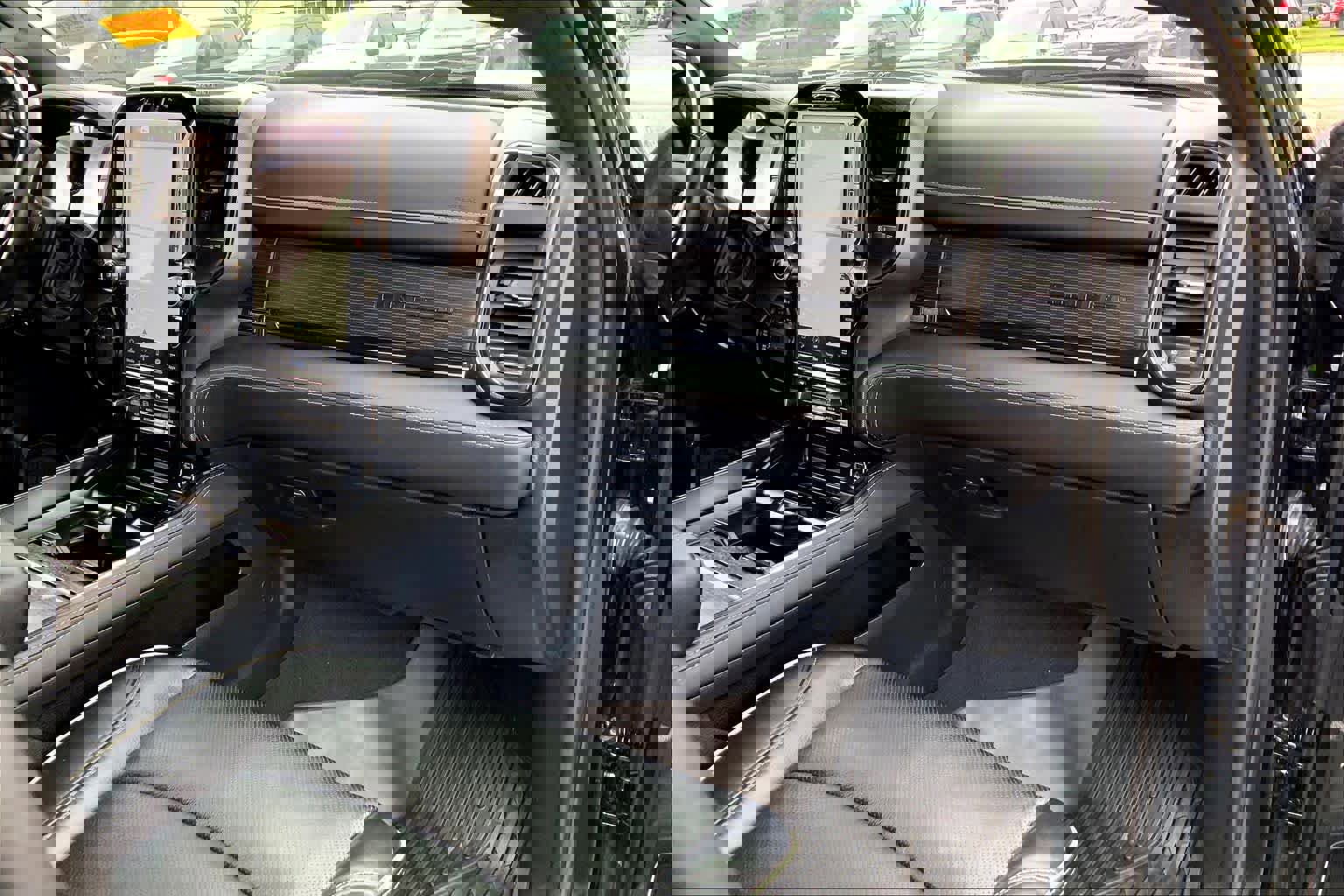 Used 2022 RAM 2500 Limited image 17