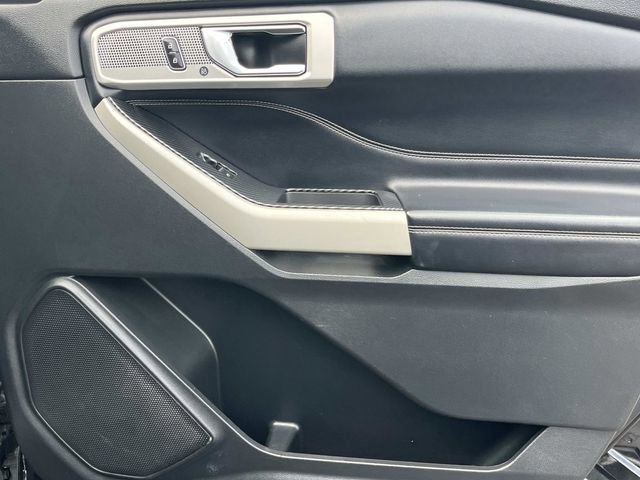 Certified 2021 Ford Explorer Limited RWD image 28