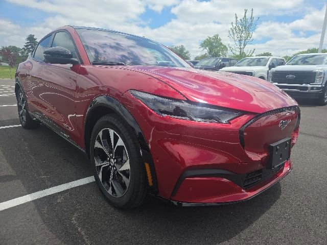 Certified 2022 Ford Mustang Mach-E Premium AWD/4WD image 1