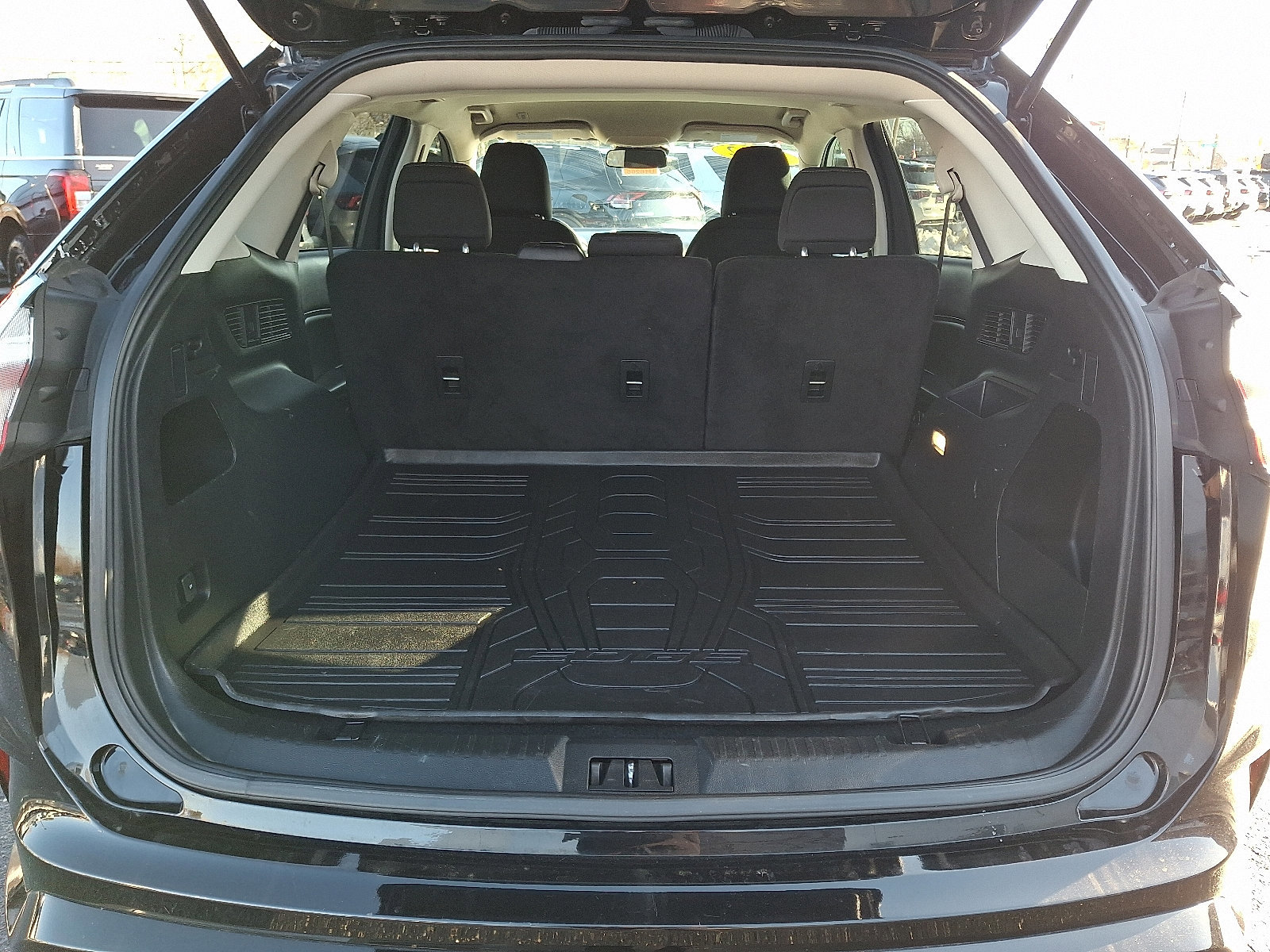 Certified 2022 Ford Edge SE w/ Black Appearance Package image 30