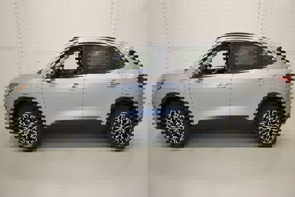 Certified 2024 Ford Escape SE image 4