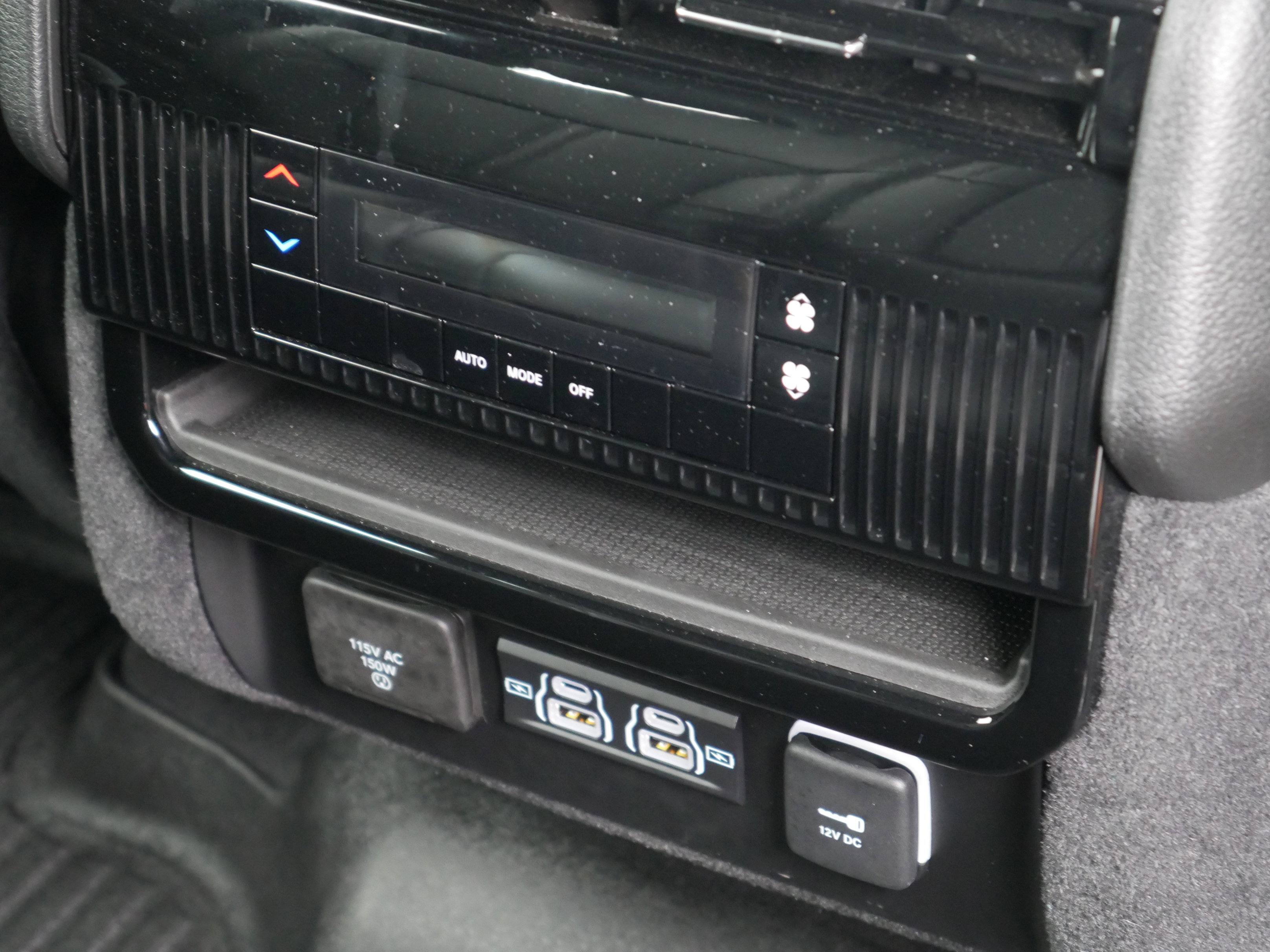 Used 2024 Jeep Wagoneer 4WD image 27