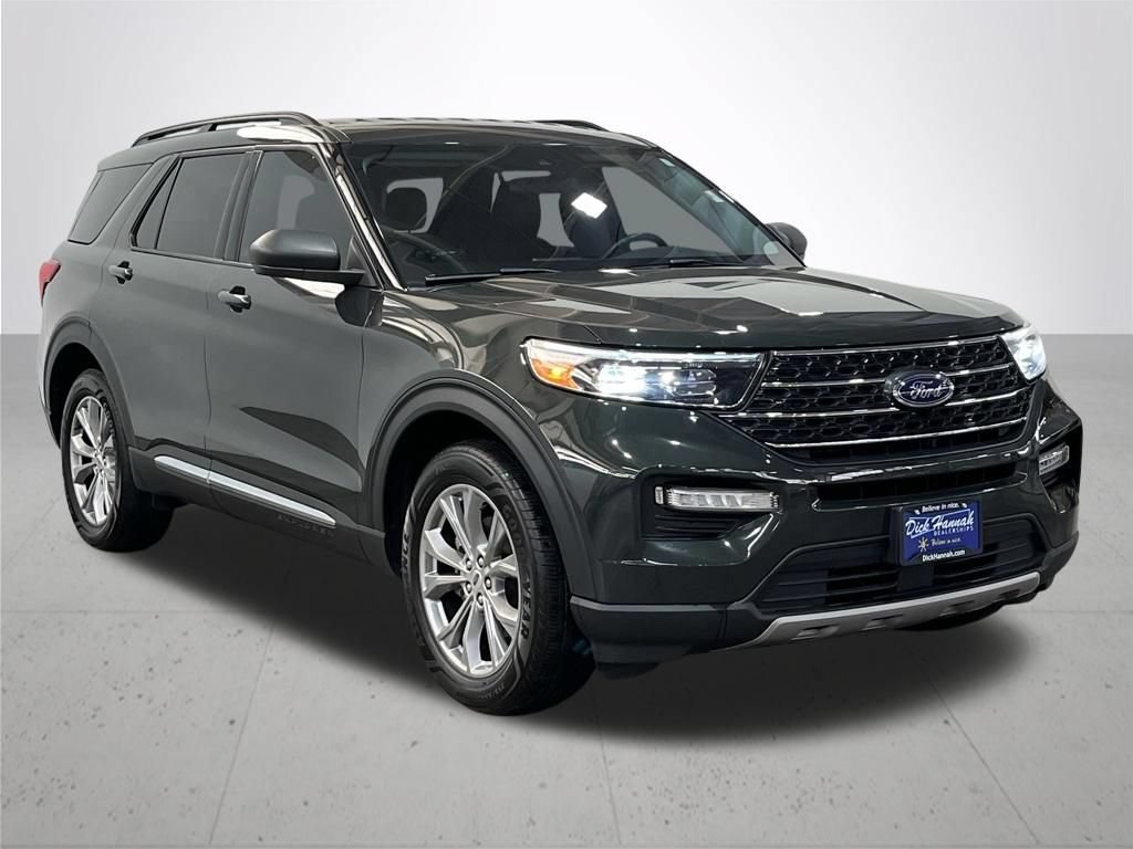Certified 2022 Ford Explorer XLT w/ Equipment Group 202A AWD/4WD image 9
