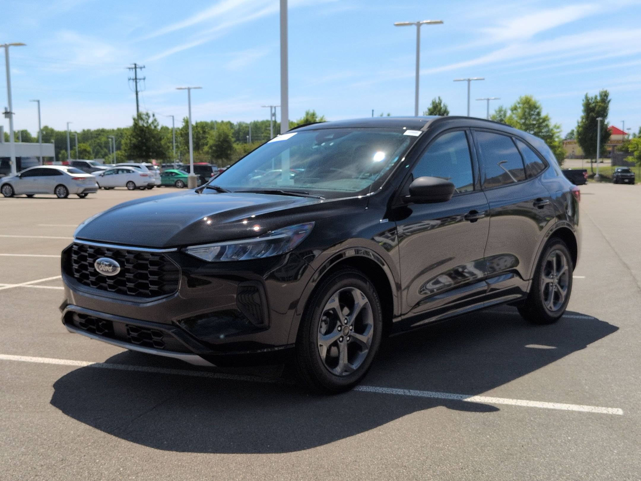 Certified 2023 Ford Escape ST-Line w/ Tech Pack #1 FWD image 8