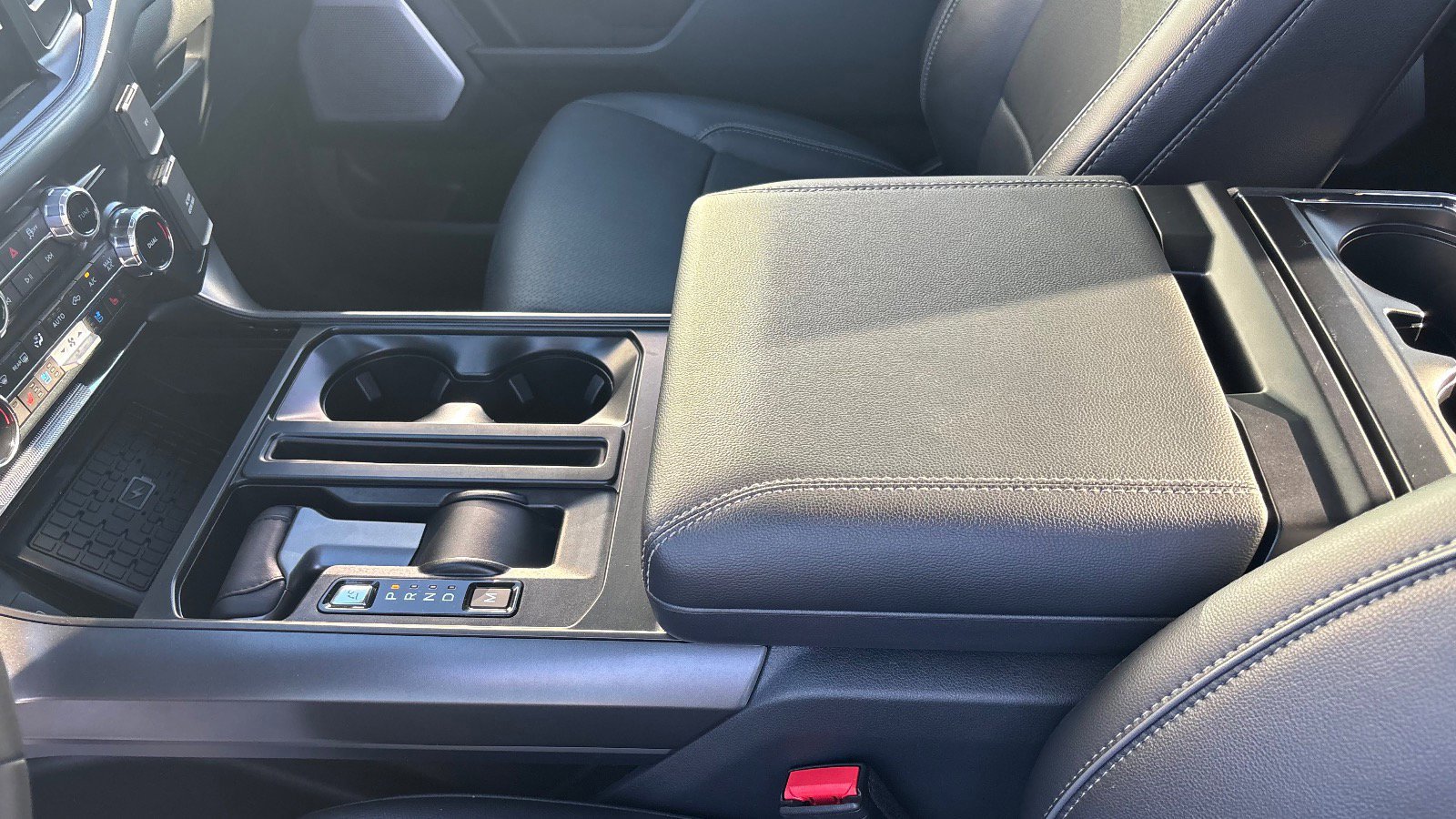 Certified 2025 Ford F150 Lariat w/ Equipment Group 502A High image 41