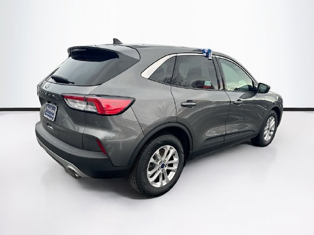 Certified 2022 Ford Escape SE w/ Cold Weather Package FWD image 9