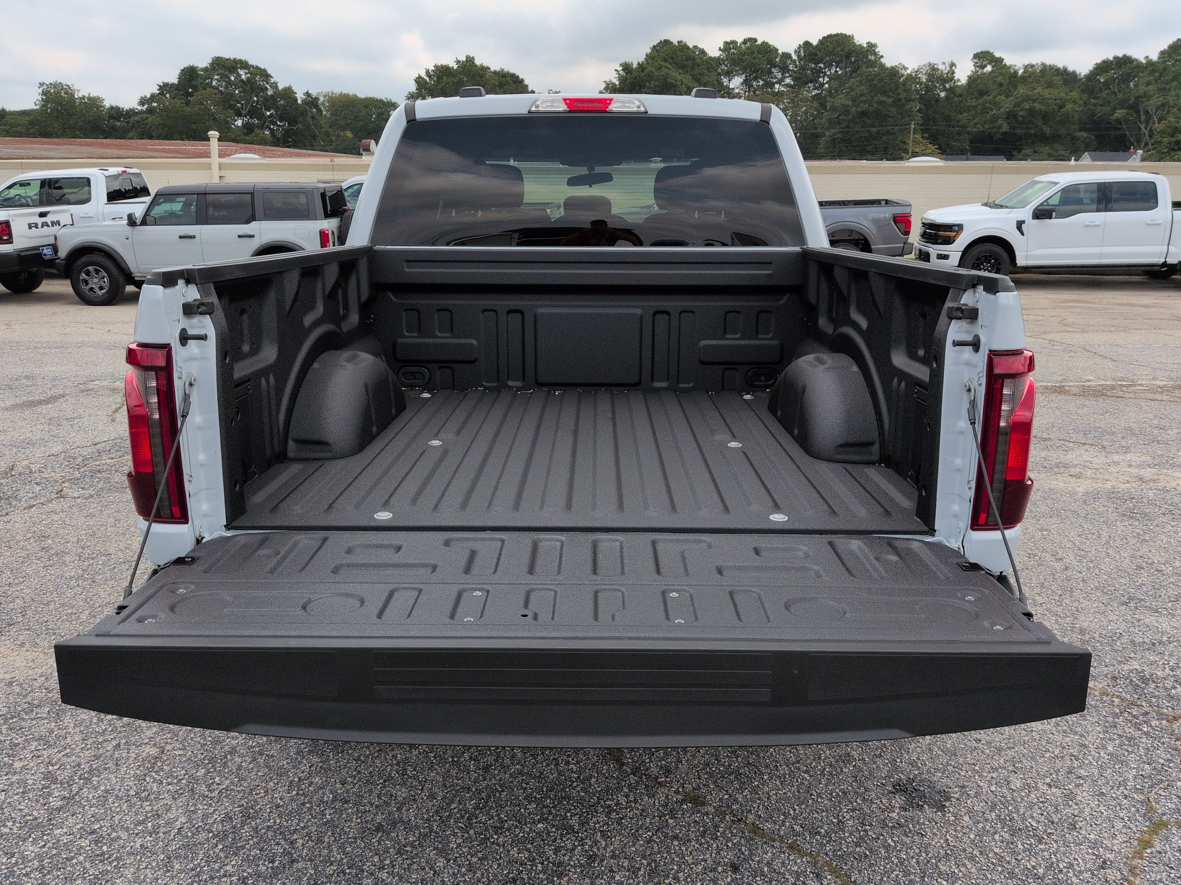 Certified 2025 Ford F150 STX w/ Equipment Group 200A RWD image 11