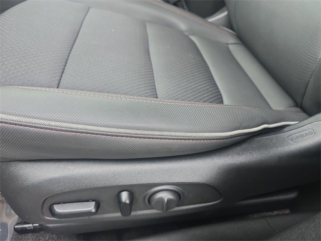 Used 2023 Chevrolet TrailBlazer RS image 12