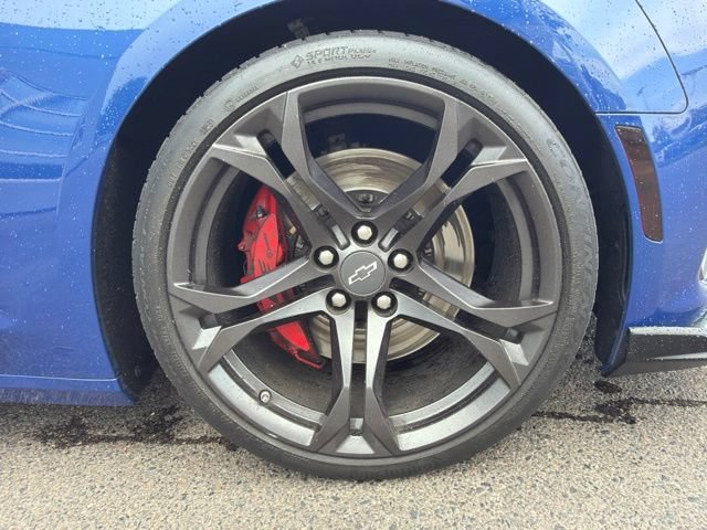 Used 2021 Chevrolet Camaro SS RWD image 11