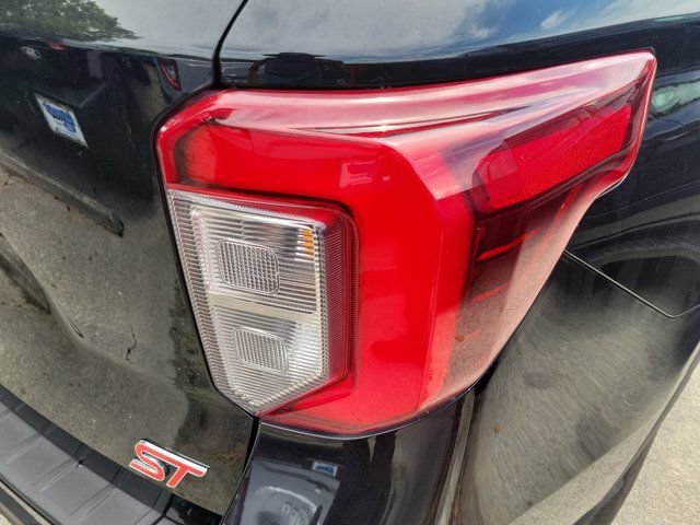 Certified 2023 Ford Explorer ST w/ Equipment Group 401A AWD/4WD image 6