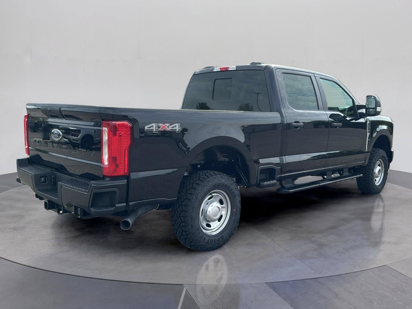 Certified 2026 Ford F250 XL w/ XL Off-Road Package AWD/4WD image 7