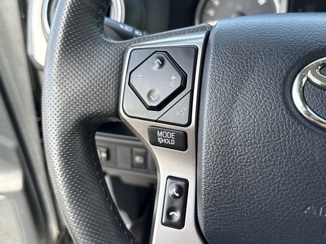 Used 2018 Toyota Tacoma SR5 RWD image 40