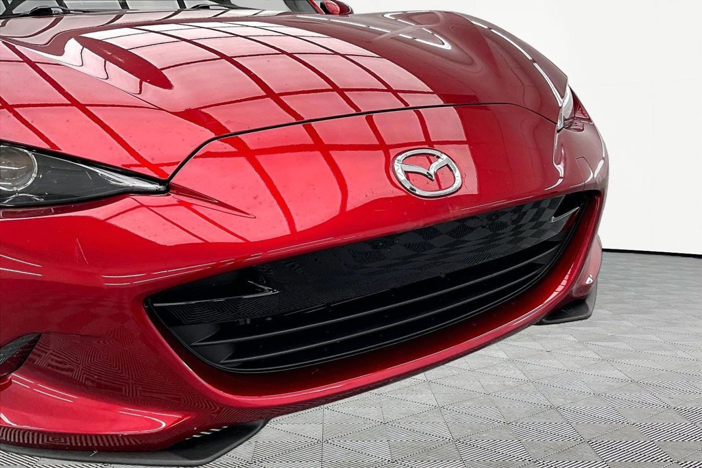 Used 2021 MAZDA MX-5 Miata RF Grand Touring RWD image 24