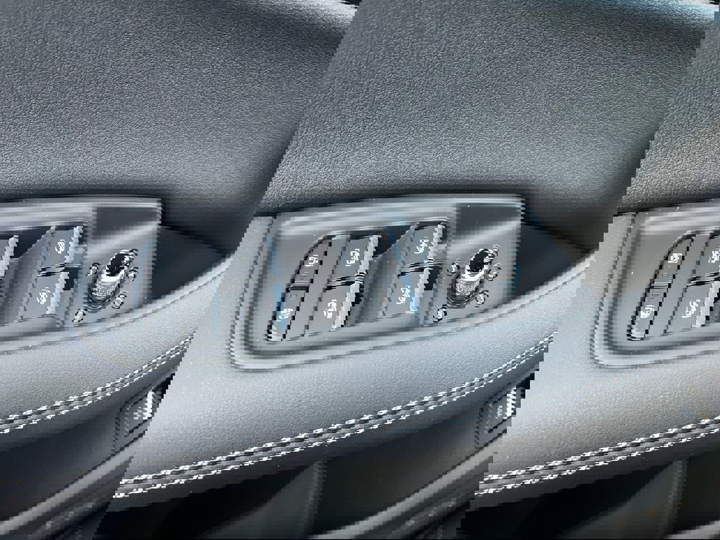 Used 2025 Audi Q7 3.0T Premium Plus image 28