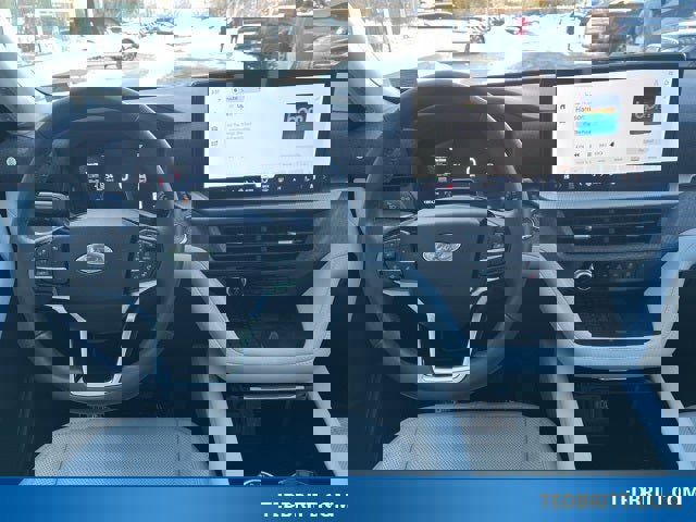 Certified 2025 Ford Explorer Platinum w/ Ultimate Package image 17