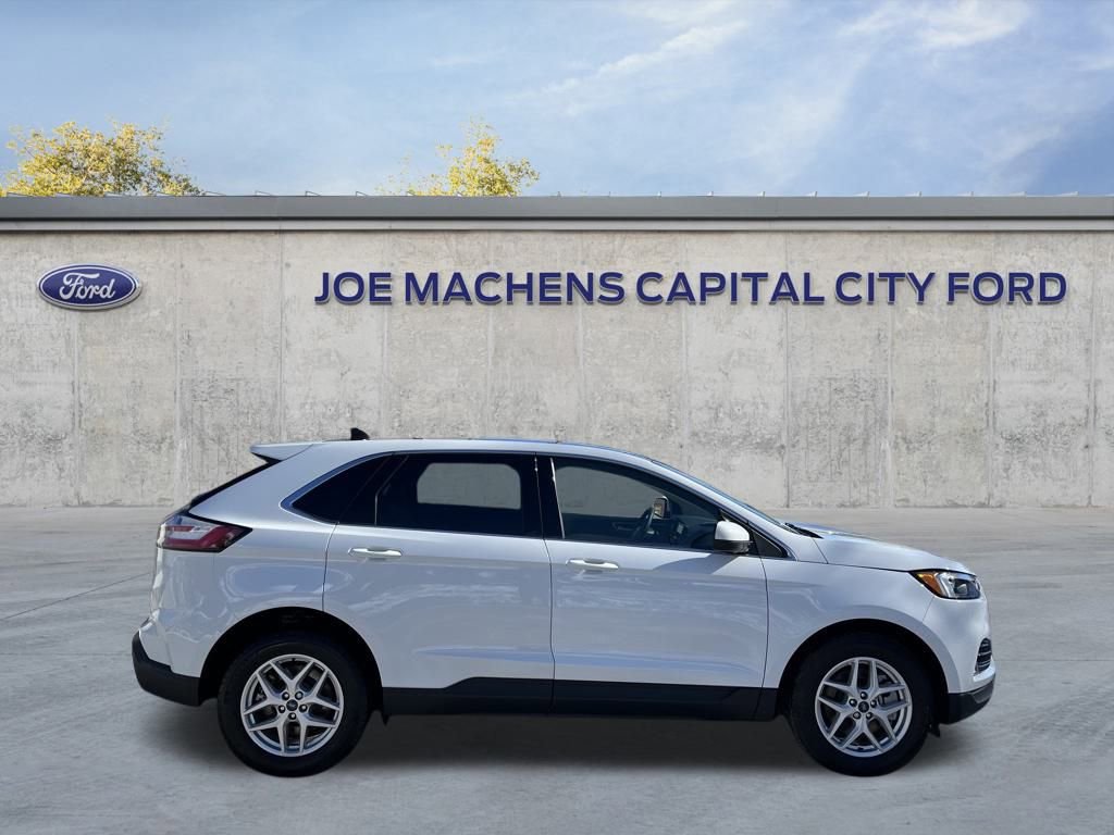 Certified 2022 Ford Edge SEL w/ Convenience Package image 4
