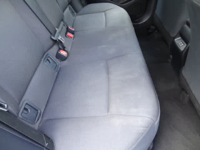 Used 2025 Toyota Corolla LE FWD image 9