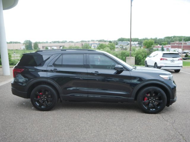 Certified 2020 Ford Explorer ST w/ ST Street Pack AWD/4WD image 4