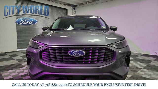 Certified 2025 Ford Escape Active AWD/4WD image 9