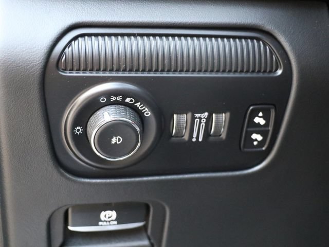 Used 2023 Jeep Grand Wagoneer Series III AWD/4WD image 31