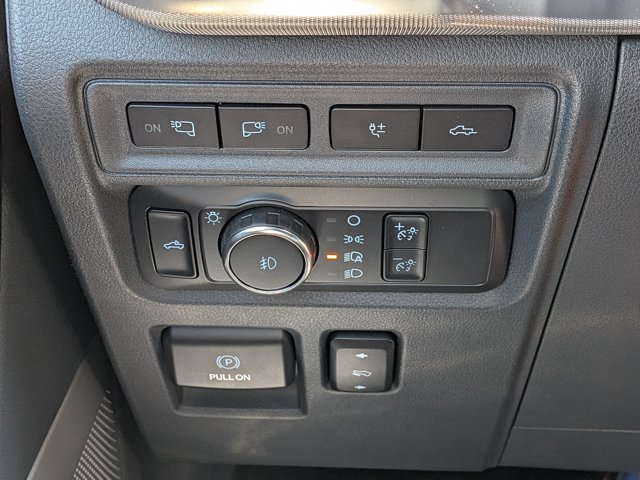 Certified 2022 Ford F150 Raptor w/ Raptor 37 Performance Package AWD/4WD image 19