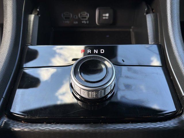 Used 2025 Jeep Grand Cherokee Altitude AWD/4WD image 25