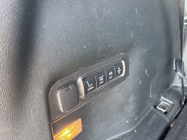 Certified 2019 Ford Explorer Limited w/ Ford Safe & Smart Package image 10