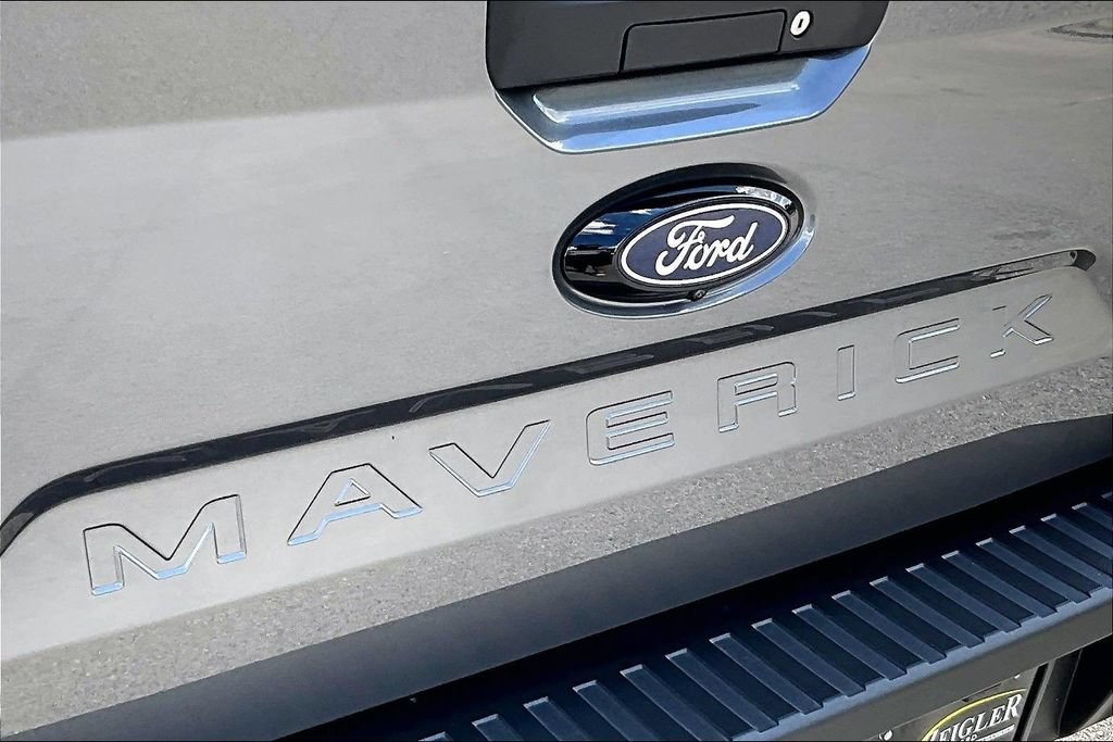 Certified 2025 Ford Maverick XL w/ Equipment Group 101A AWD/4WD image 8
