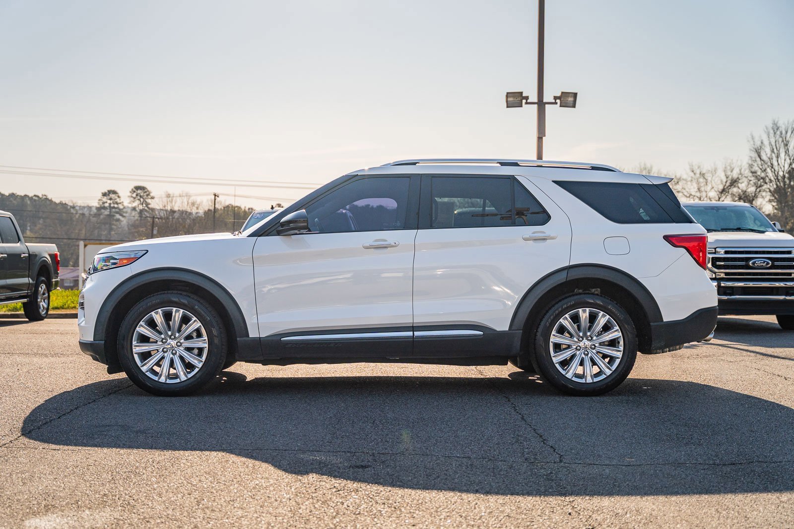 Certified 2020 Ford Explorer Limited image 3