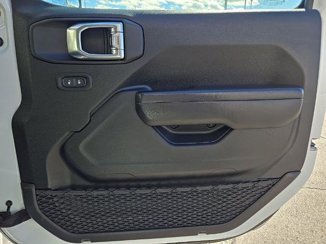 Used 2021 Jeep Wrangler Sport image 38