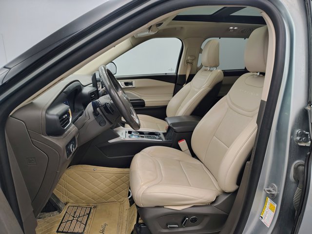 Certified 2020 Ford Explorer Platinum w/ Premium Technology Package AWD/4WD image 11