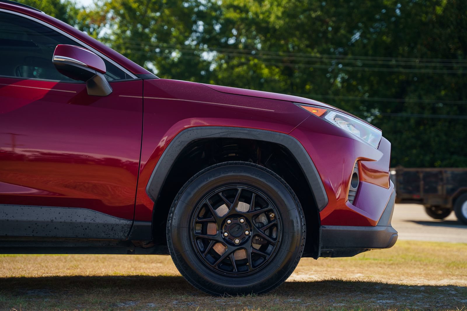Used 2019 Toyota RAV4 XLE w/ Convenience Package FWD image 9