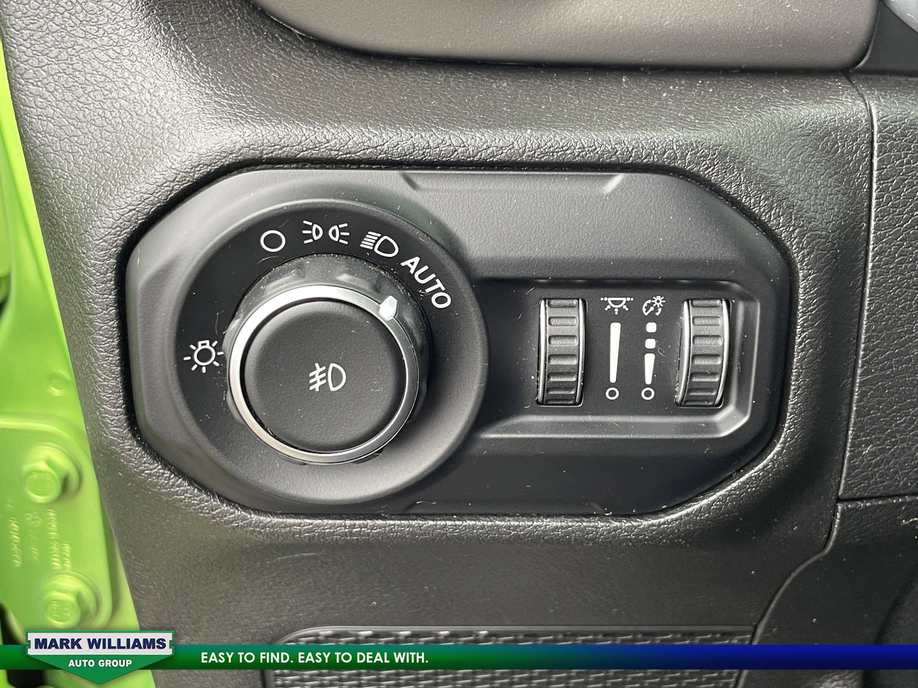 Used 2018 Jeep Wrangler Unlimited Rubicon image 23