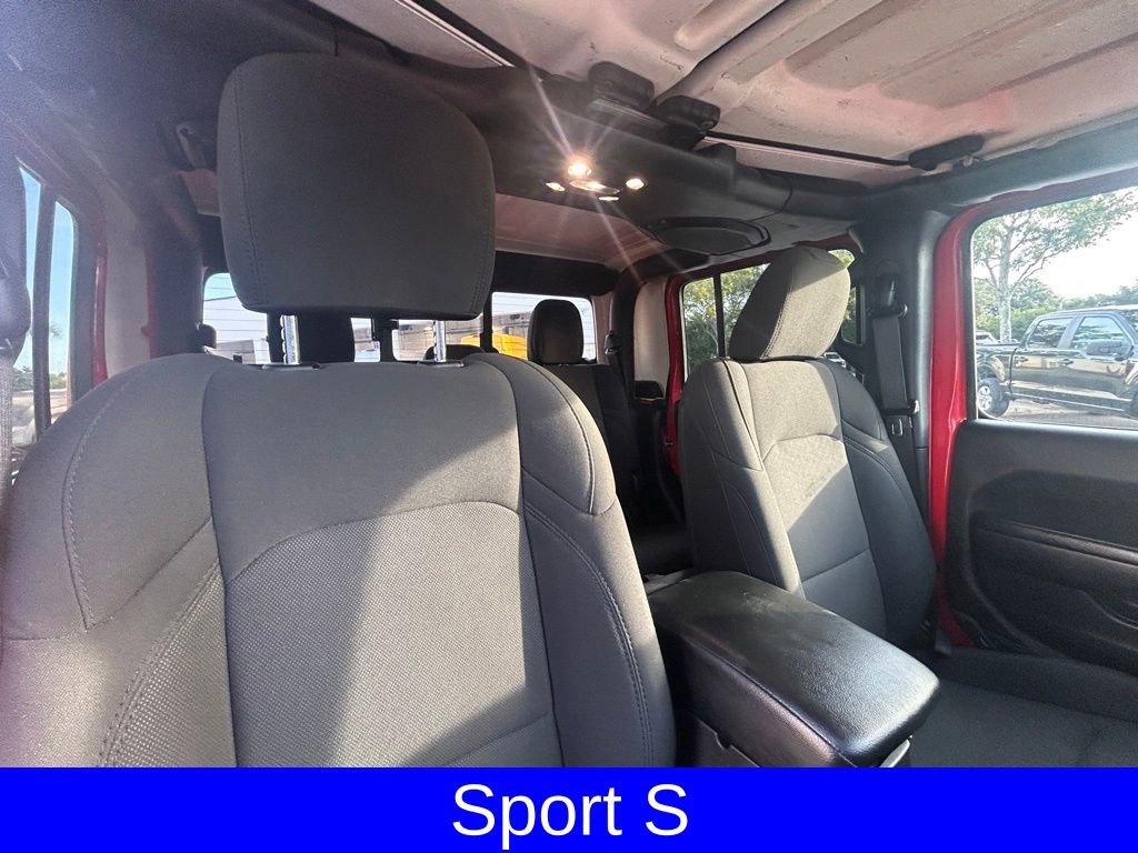 Used 2023 Jeep Gladiator Sport image 27