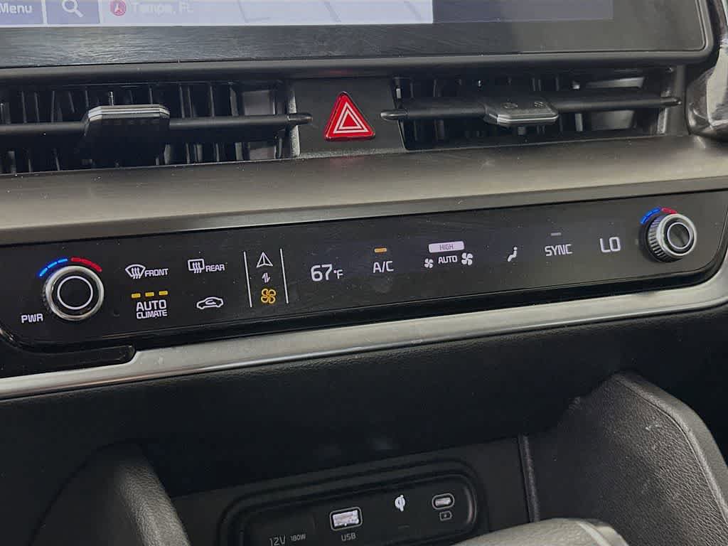 Used 2025 Kia Sportage EX FWD image 17