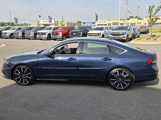 Used 2023 Honda Accord Touring image 8