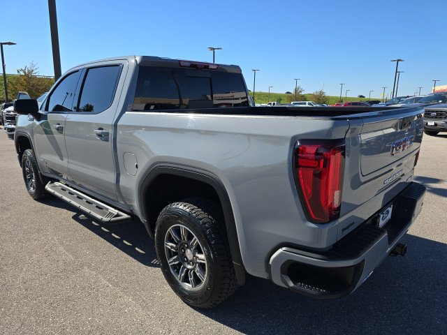 Used 2024 GMC Sierra 1500 AT4 w/ Technology Package AWD/4WD image 3
