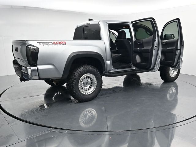 Used 2023 Toyota Tacoma TRD Off-Road AWD/4WD image 10
