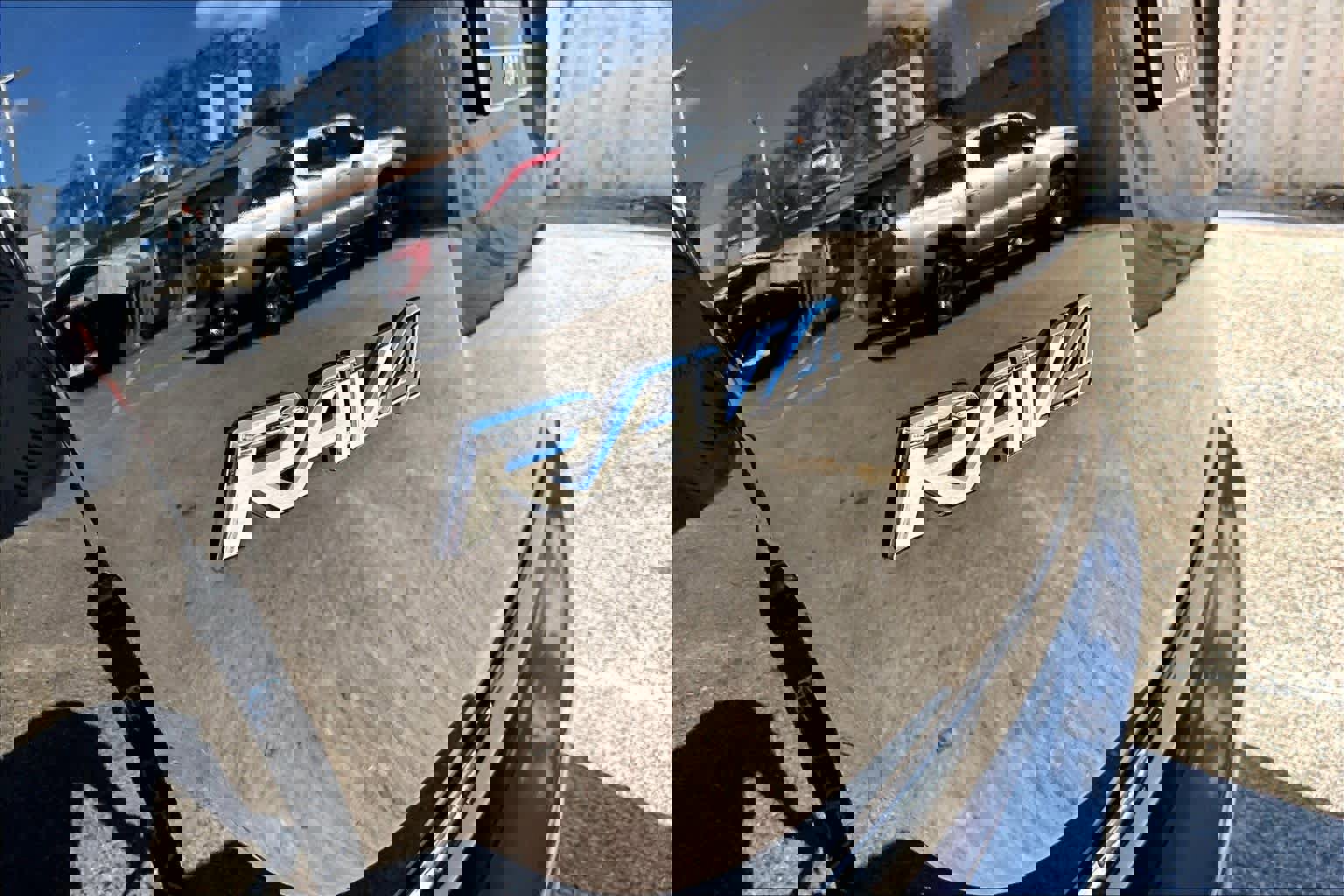 Used 2017 Toyota RAV4 XLE w/ All Weather Liner Package AWD/4WD image 14