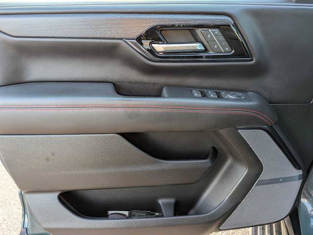 Used 2025 GMC Yukon XL AT4 Ultimate AWD/4WD image 15