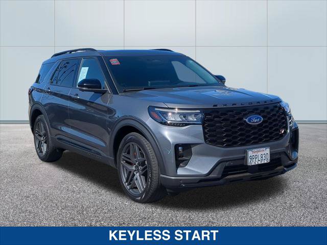 Certified 2025 Ford Explorer ST AWD/4WD image 7