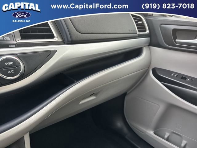 Used 2019 Toyota Highlander XLE image 26