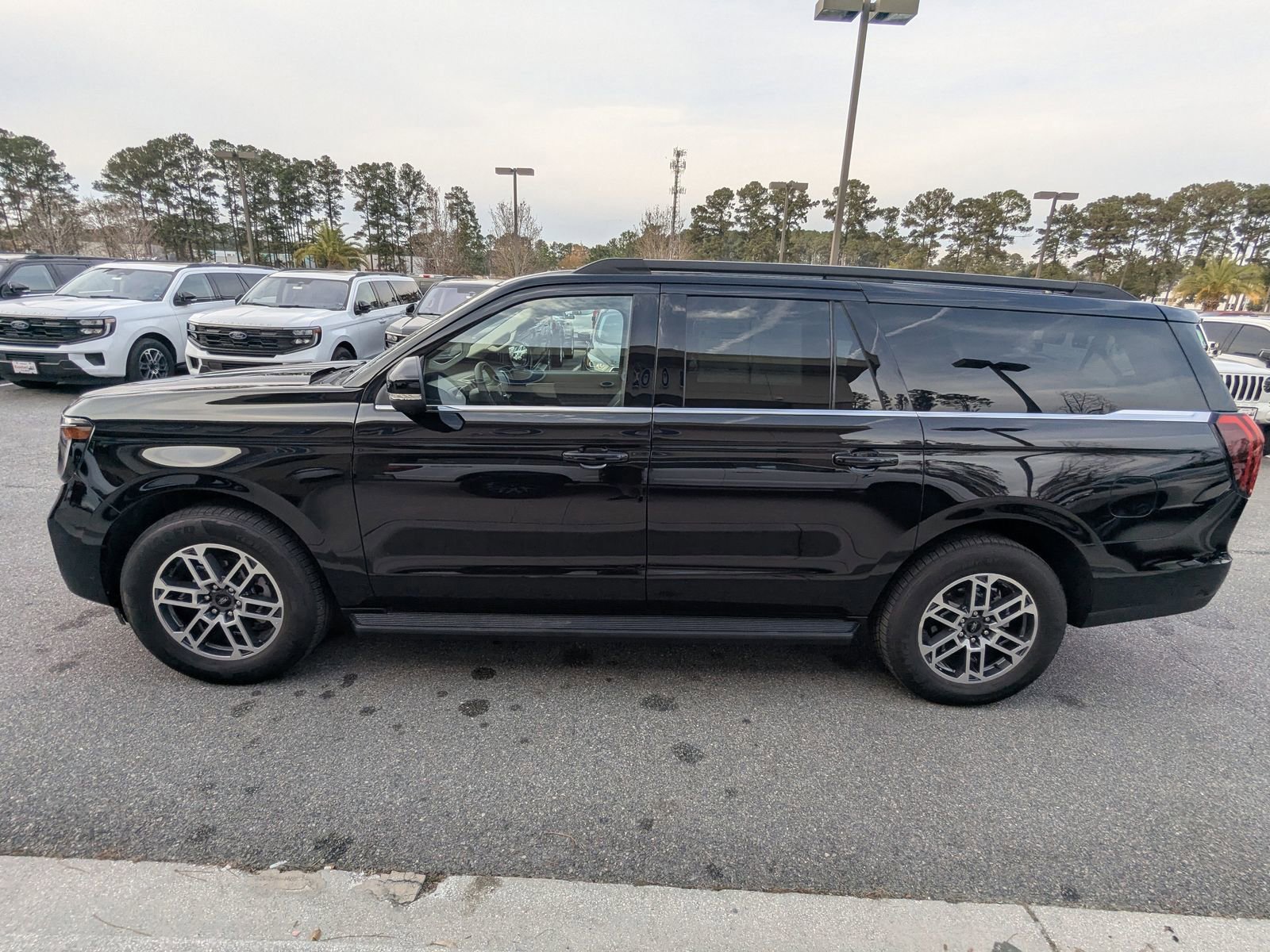 Certified 2025 Ford Expedition Max Active image 2