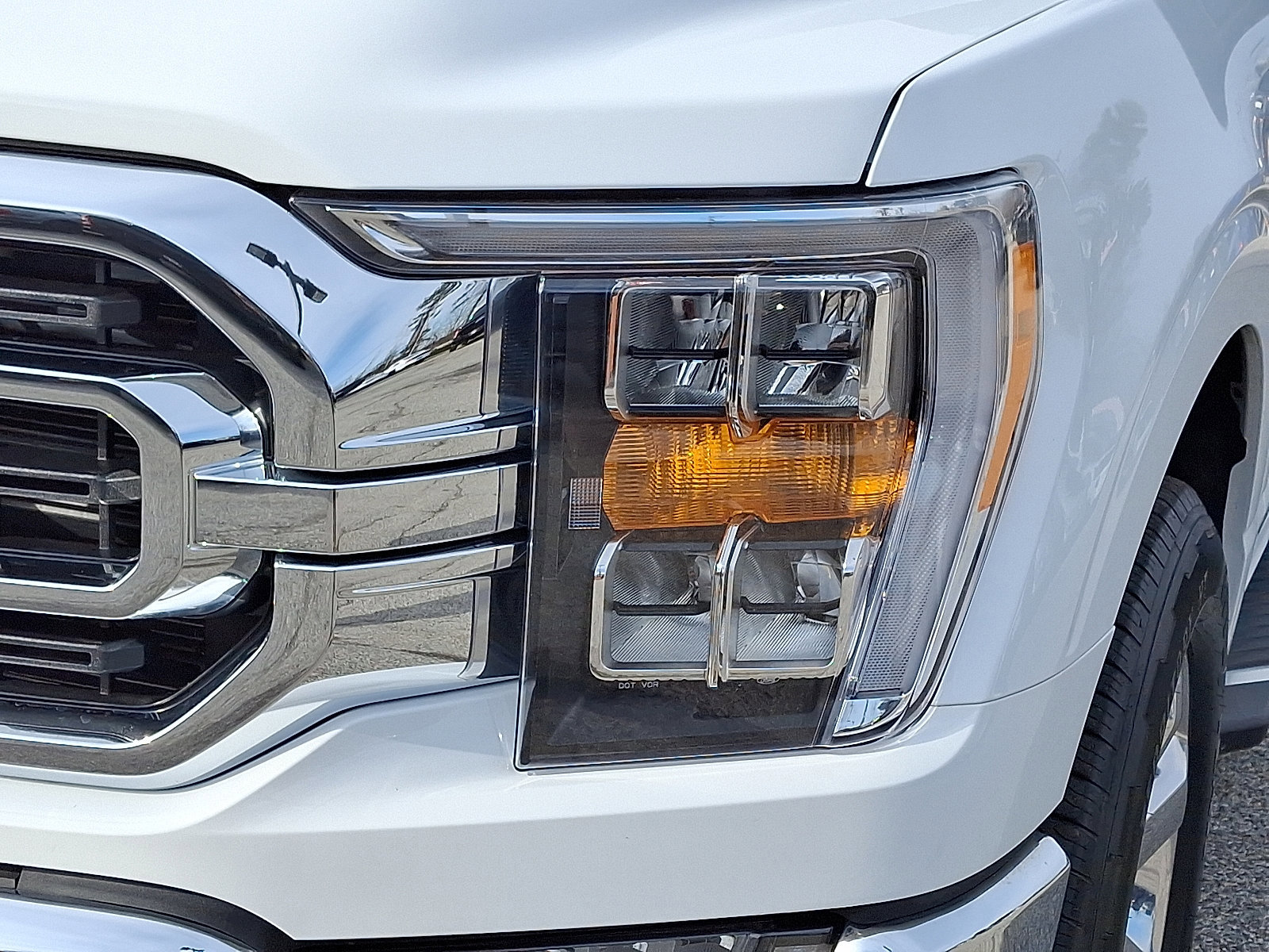 Certified 2022 Ford F150 XLT w/ Equipment Group 302A High image 12